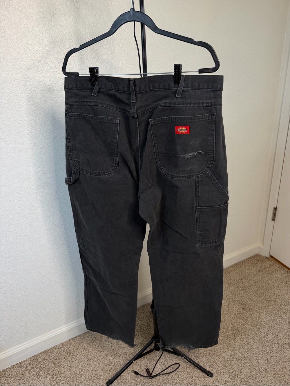 Dickies Men’s Black Cargo Work Pants with Utility Pockets